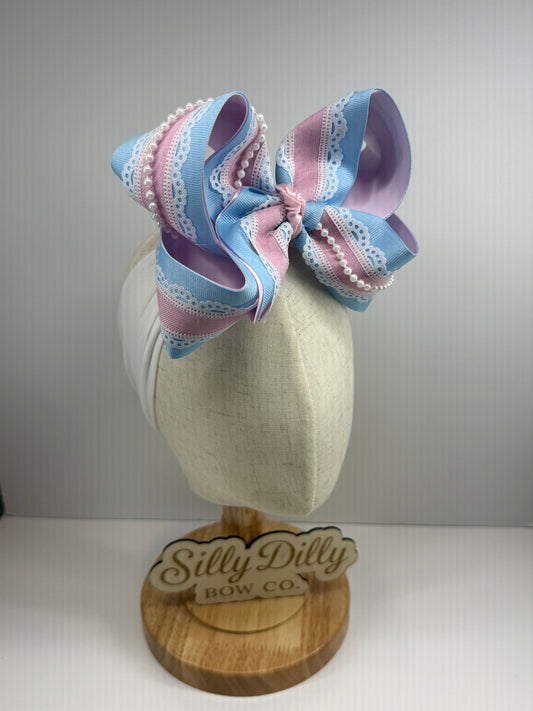 Mama’s Girl Pearl Custom Bow