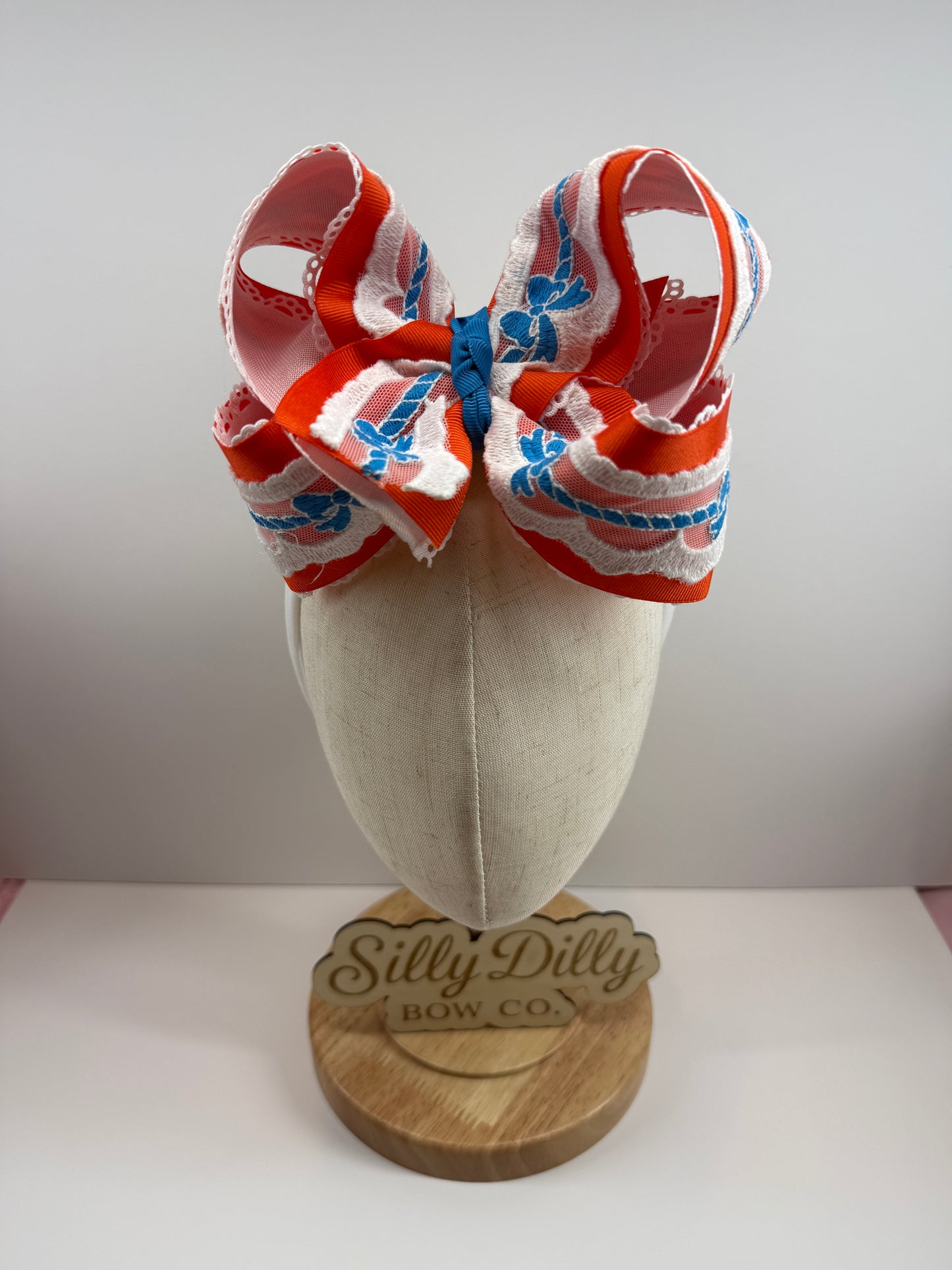 “Nemo” made to match outfit pictured. 5.5 inches on clip or thin nylon band. (Outfit not included).